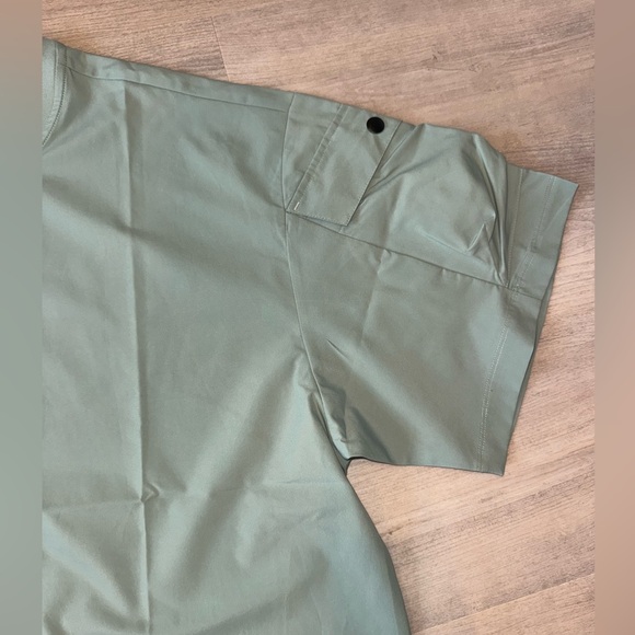 Adidas Utility OverSized Shirt - Picture 4 of 8